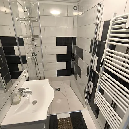 Jo-ma Apartma - Safe Parking