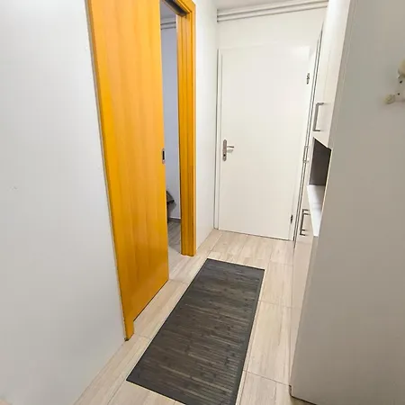 Jo-ma Apartma - Safe Parking Lägenhet Ljubljana