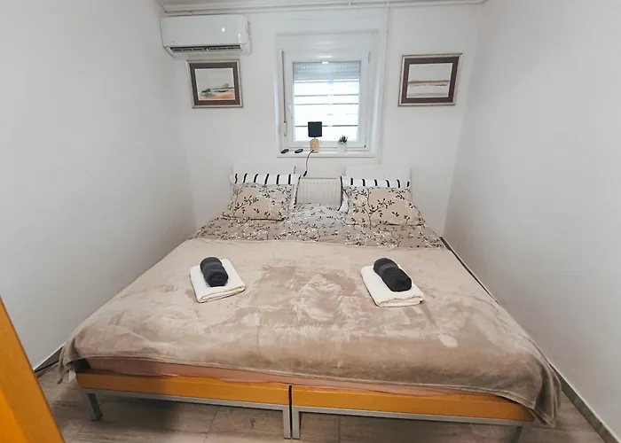 Jo-ma Apartma - Safe Parking شقة *